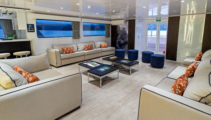 interior area loung galaxy cruise to Galapagos