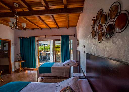 Galapagos: Isamar Hotel - Ocean Room
