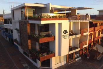Galapagos: Sunset Hotel